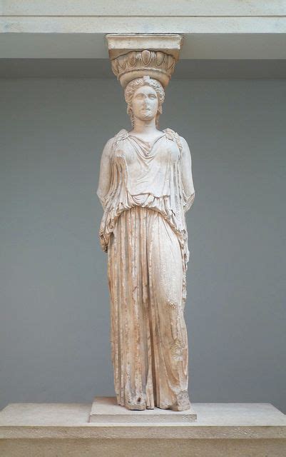 colonne femme|Cariatide — Wikipédia